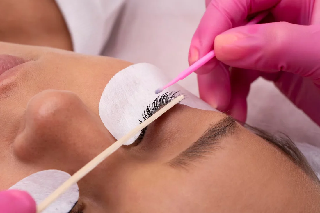 Lash Technician Course
